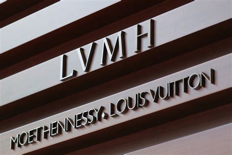 LVMH jewelry acquisition